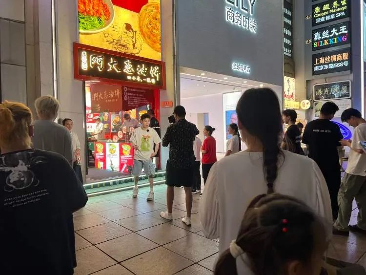 上海著名网红店突然扩张!1家要变100家,价格降了!创始人此前被传与合作公司闹掰 上海著名网红店突然扩张!1家要变100家,价格降了!创始人此前被传与合作公司闹掰