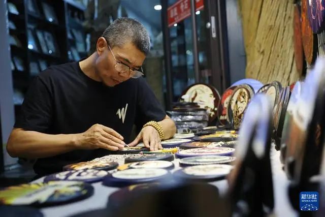 半年狂揽1.3亿元!这个“深夜食堂”火了! 半年狂揽1.3亿元!这个“深夜食堂”火了!