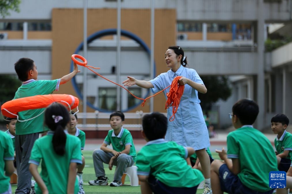 防溺水 学急救 暑假安全伴“我”行 防溺水 学急救 暑假安全伴“我”行