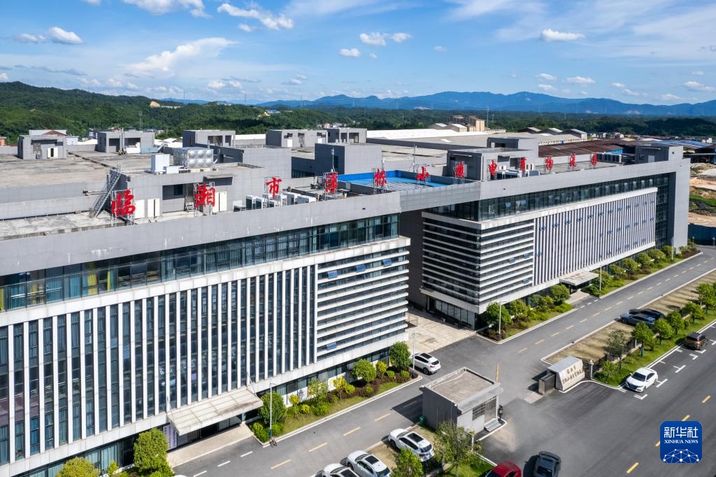 湖南临湘:小浮标“钓”出大产业 湖南临湘:小浮标“钓”出大产业