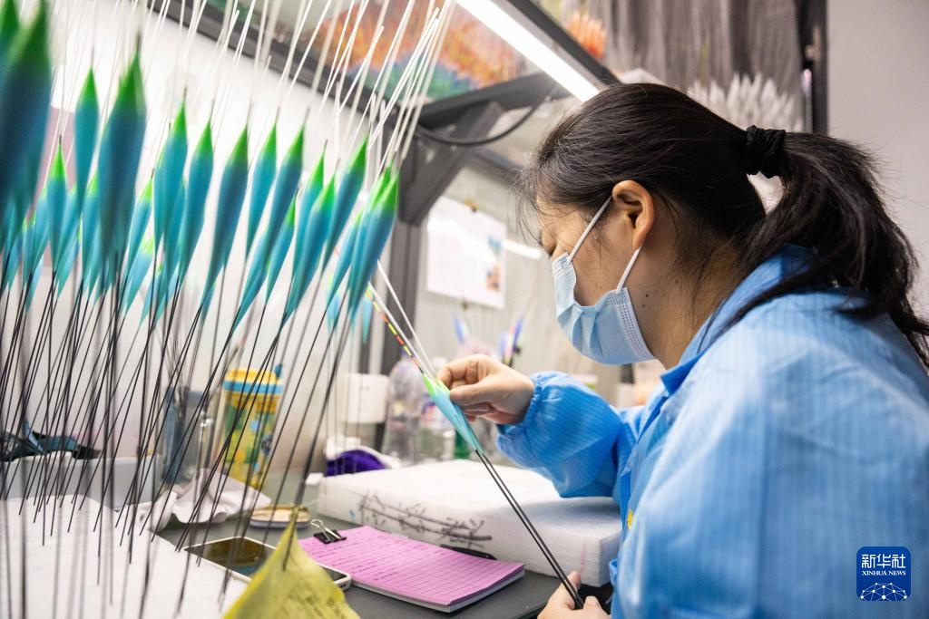 湖南临湘:小浮标“钓”出大产业 湖南临湘:小浮标“钓”出大产业