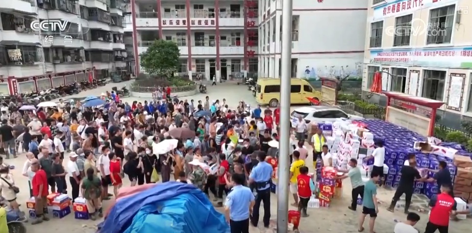 人心为坝,可抵万难,这就是“中国式团结”! 人心为坝,可抵万难,这就是“中国式团结”!