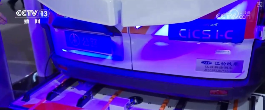 自动驾驶、智慧港口、智能航运……交通运输新装备新技术向“智”向“新” 自动驾驶、智慧港口、智能航运……交通运输新装备新技术向“智”向“新”