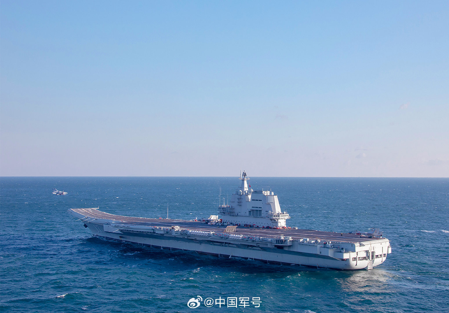 山东舰真是太太太好看了! 山东舰真是太太太好看了!