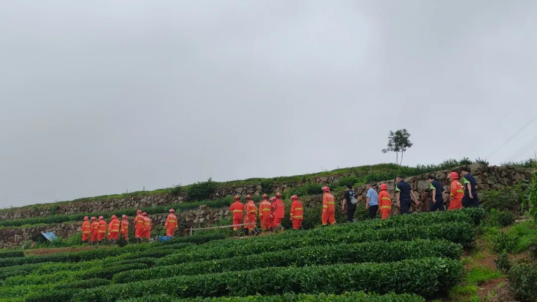 离谱!男子“失联”后暴走6天,只为忘了前女友 离谱!男子“失联”后暴走6天,只为忘了前女友