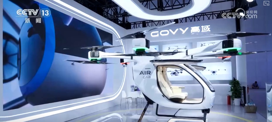 自动驾驶、智慧港口、智能航运……交通运输新装备新技术向“智”向“新” 自动驾驶、智慧港口、智能航运……交通运输新装备新技术向“智”向“新”