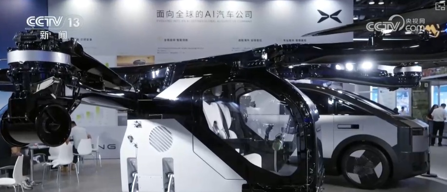 自动驾驶、智慧港口、智能航运……交通运输新装备新技术向“智”向“新” 自动驾驶、智慧港口、智能航运……交通运输新装备新技术向“智”向“新”