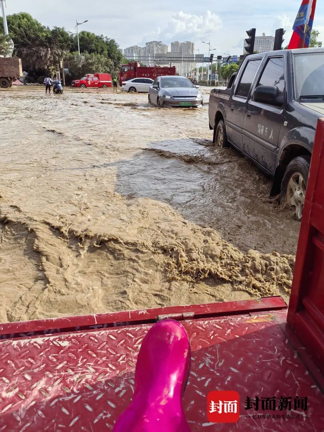 积水深2米!淤泥厚10多厘米!“村超”赛场为何4天被淹两次? 积水深2米!淤泥厚10多厘米!“村超”赛场为何4天被淹两次?