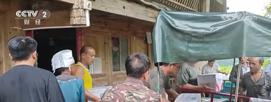 多方协力加大货源组织 关注雨情汛情变化 保障百姓生活必需品市场供应