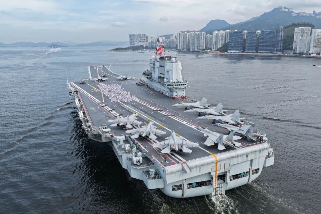 山东舰,首次抵达香港! 山东舰,首次抵达香港!