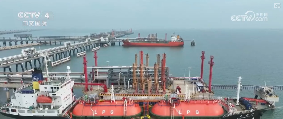 产业兴、消费热、活力澎湃!诸多利好积聚发力为经济发展注入强劲动力 产业兴、消费热、活力澎湃!诸多利好积聚发力为经济发展注入强劲动力