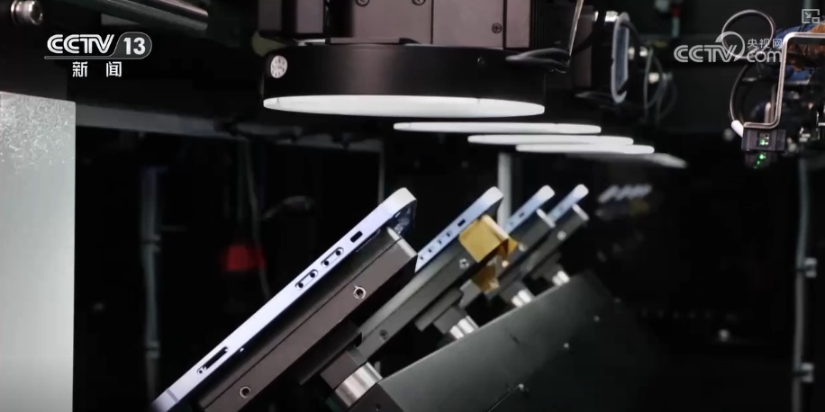 “设备+软件+内容”解锁新“视”界 中国智造脱颖而出“圈粉”海外消费者 “设备+软件+内容”解锁新“视”界 中国智造脱颖而出“圈粉”海外消费者