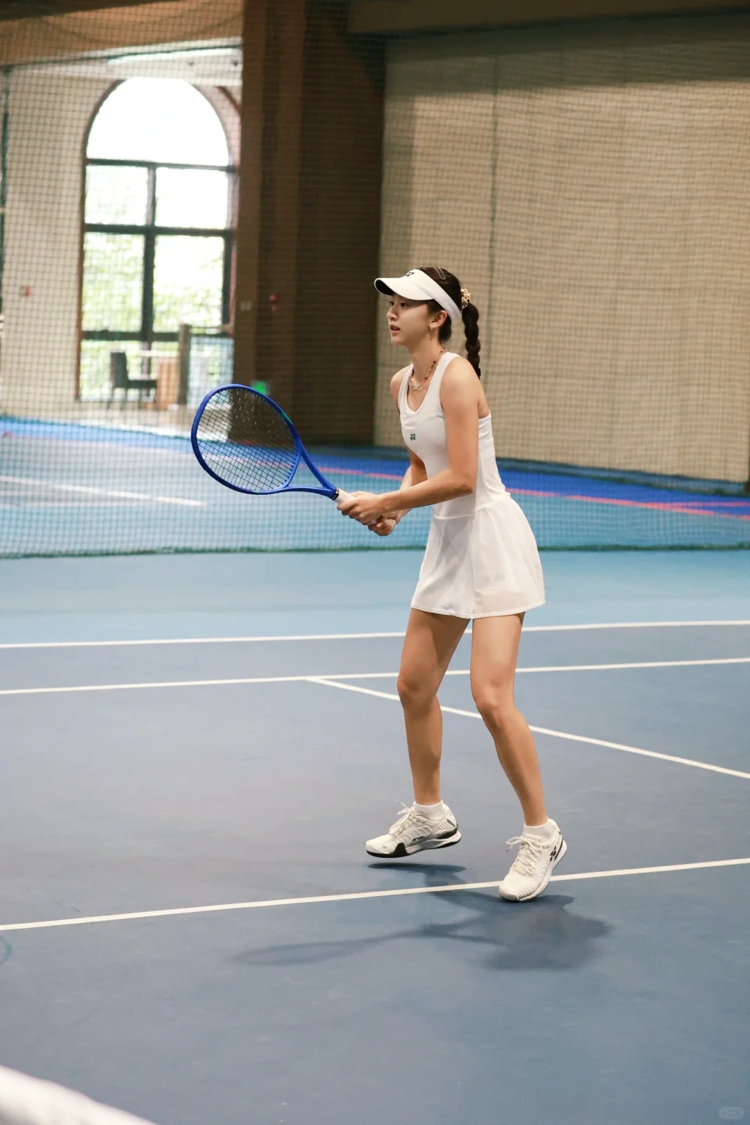 叶一茜晒女儿打网球照，17岁“森碟”身高已达170cm！曾因下巴后缩明显引关注