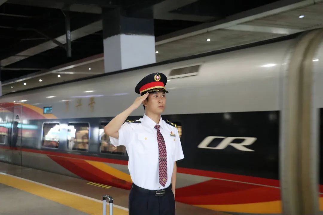 想开火车,该学哪个专业? 想开火车,该学哪个专业?