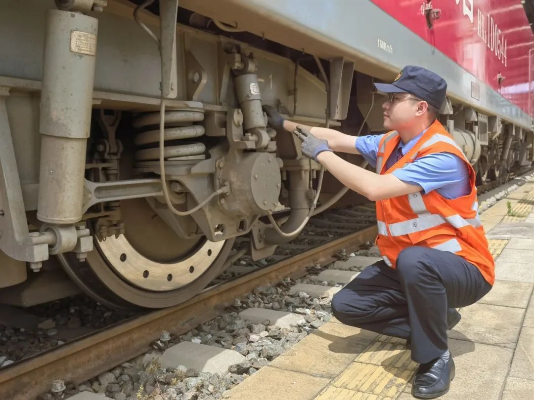 想开火车,该学哪个专业? 想开火车,该学哪个专业?