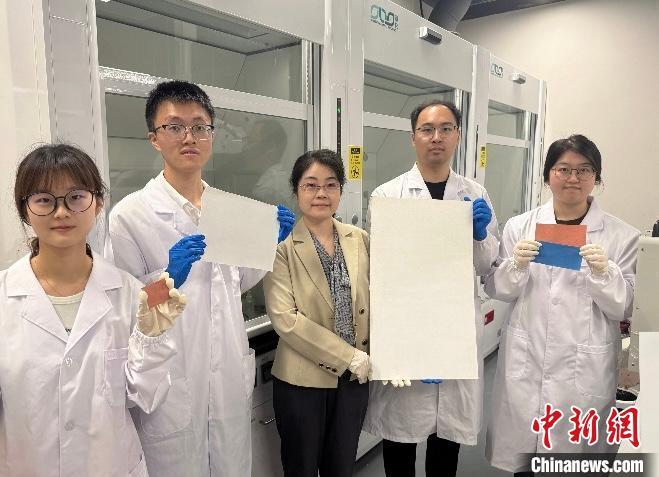研究时间大为缩短 上海交大团队将AI模型引入热辐射超材料设计