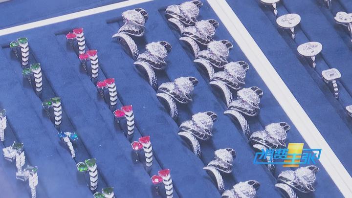 白银、铂金“涨”声不断 银条银饰销售火爆 未来走势如何？