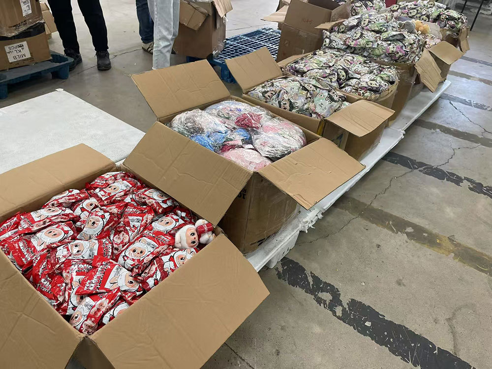 实探“海关大战Lafufu”第一线：如何揪出假冒伪劣？