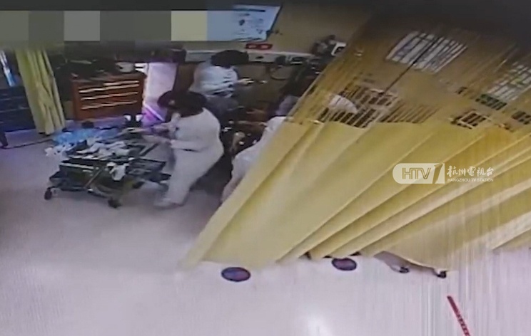 连续2天熬夜做这事！19岁小伙心跳呼吸骤停、呈濒死状态