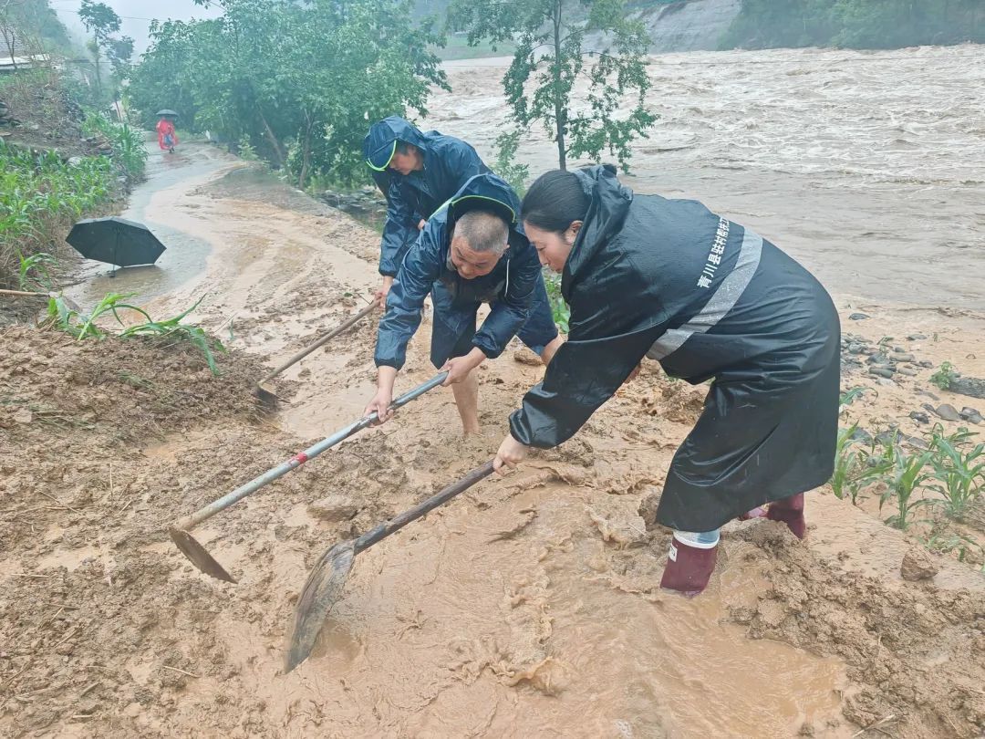 四川局地今天仍有大暴雨,涉及这几地→ 四川局地今天仍有大暴雨,涉及这几地→