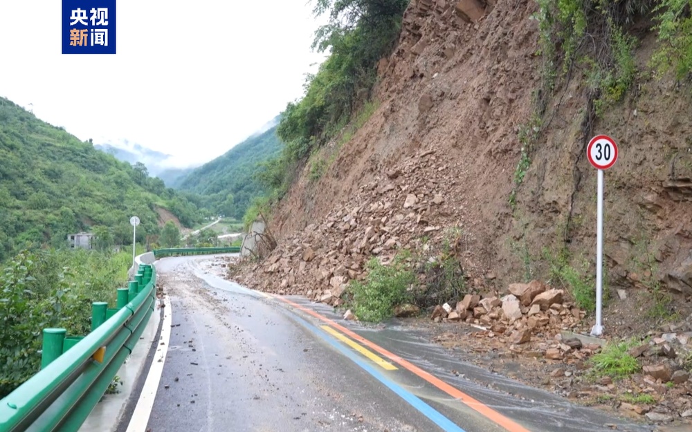 最大降水量超260毫米 甘肃陇南武都局地遭特大暴雨 最大降水量超260毫米 甘肃陇南武都局地遭特大暴雨
