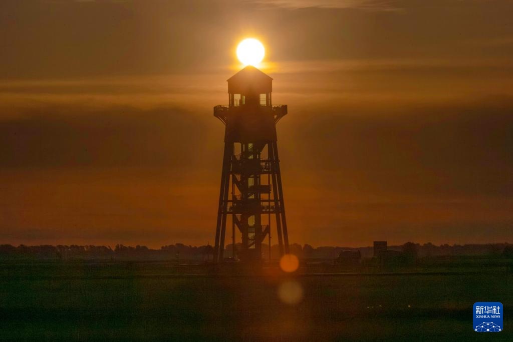 星空相册|年度“最小太阳”登场 星空相册|年度“最小太阳”登场