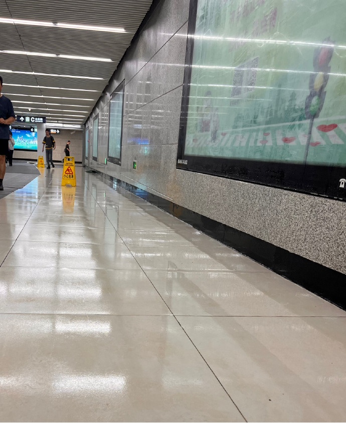 “桑拿天”还是“回南天”?北方湿热天气还会持续多久? “桑拿天”还是“回南天”?北方湿热天气还会持续多久?