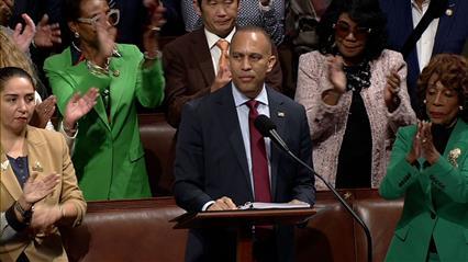 继续拖延“大而美”法案，美众议院民主党领袖演讲近9小时创纪录