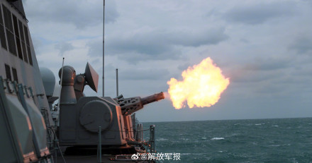 看现场！舰艇编队海上砺兵