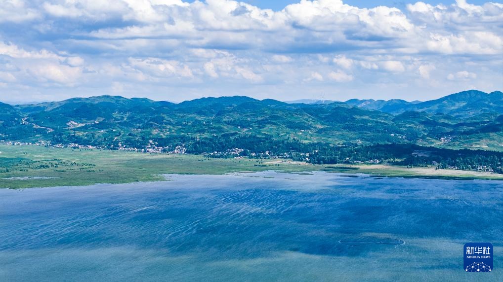 草海夏日风光美