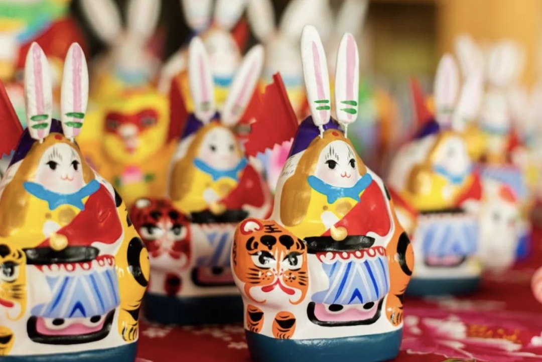 没有电子屏幕的年代，小朋友们是如何过暑假的？