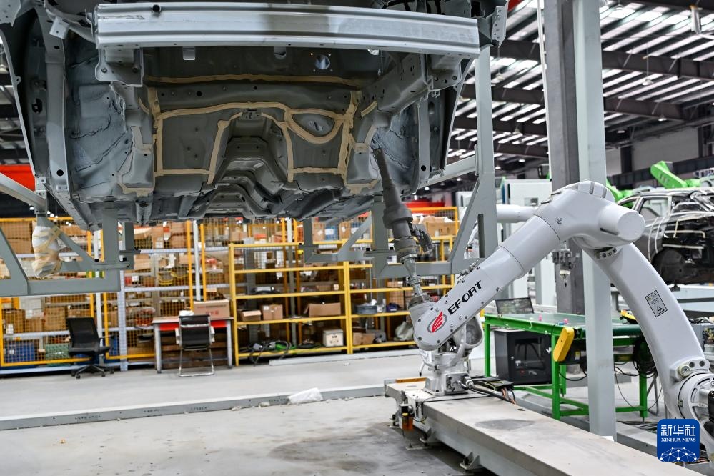 活力中国调研行丨安徽芜湖:在机器人生产企业埃夫特看“中国智造” 活力中国调研行丨安徽芜湖:在机器人生产企业埃夫特看“中国智造”