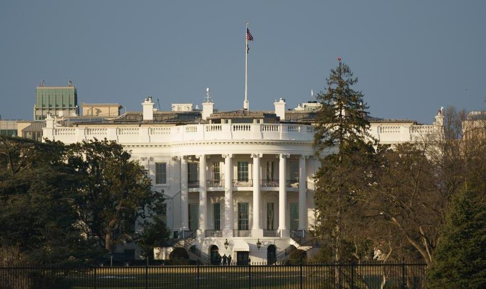 特朗普称8月1日起实施新关税 最高税率或达70% 特朗普称8月1日起实施新关税 最高税率或达70%