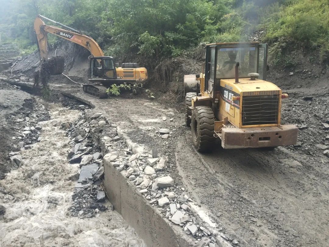 无人伤亡!四川再现“教科书式避险” 无人伤亡!四川再现“教科书式避险”