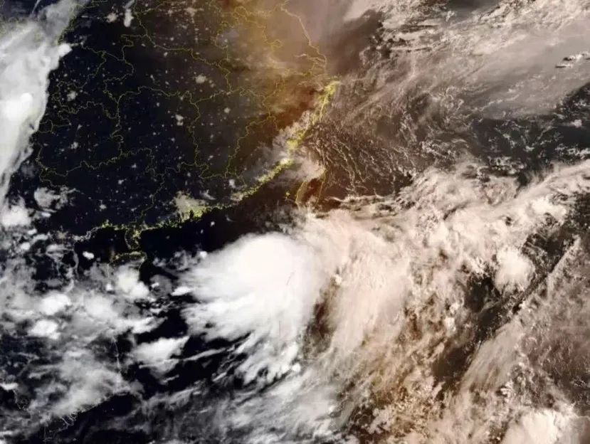 台风“丹娜丝”生成，多地大到暴雨！后期路径“奇葩”：将90度拐弯！对上海有影响吗？