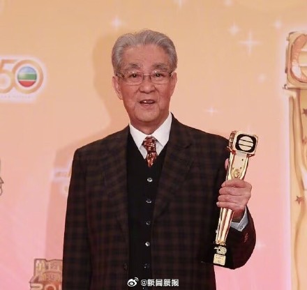 演员罗嘉良发文追忆周骢雪妮 ：一路走好，荣添永远怀念您们