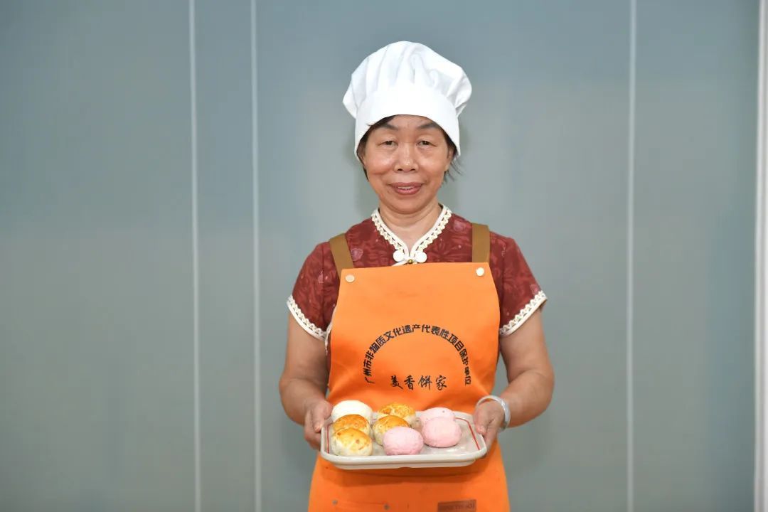 30 年只做一件事，广州阿姨的 32㎡饼店，藏着老广嫁娶的“幸福密码”