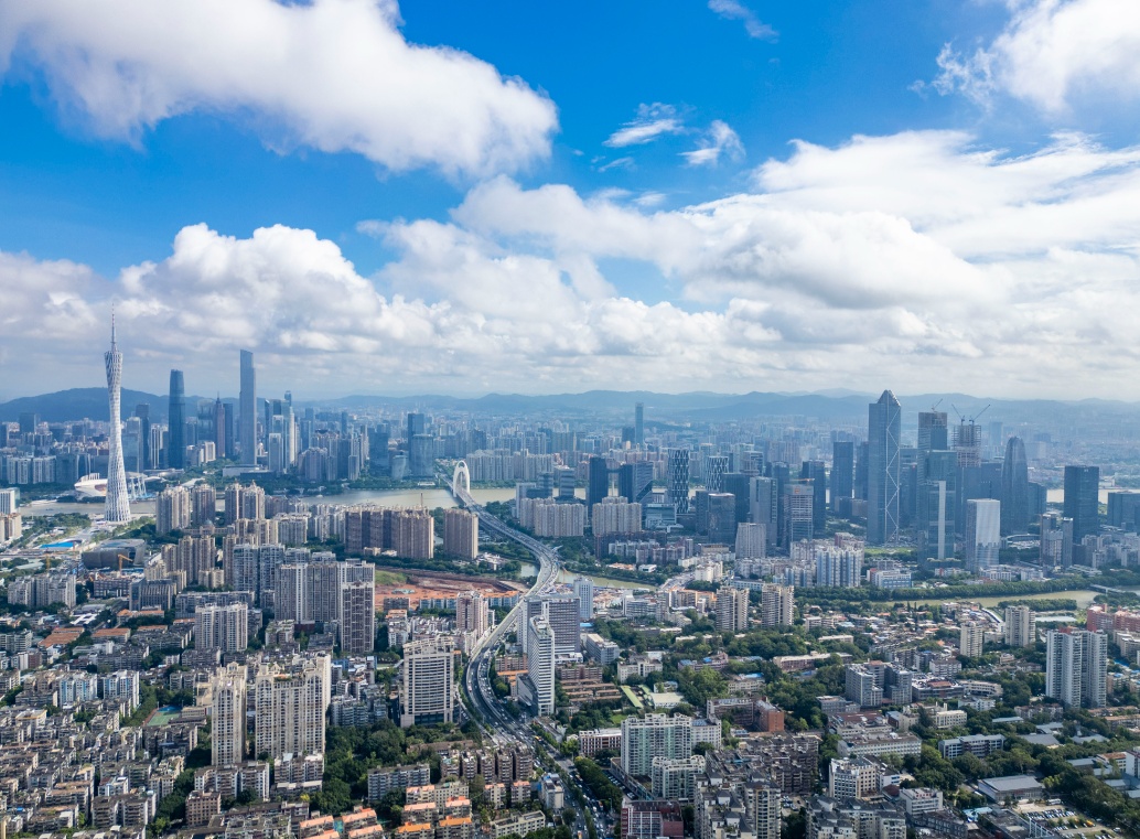 4号台风即将生成,未来三天广州又要“落滚水” 4号台风即将生成,未来三天广州又要“落滚水”