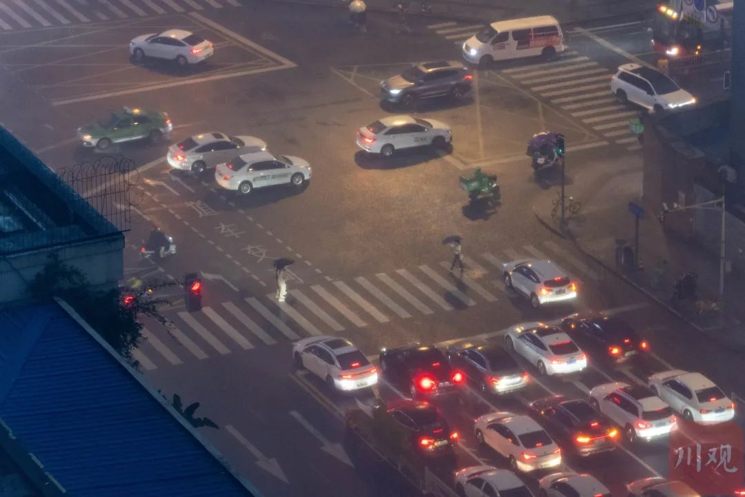 成都暴雨限时返场 成都暴雨限时返场