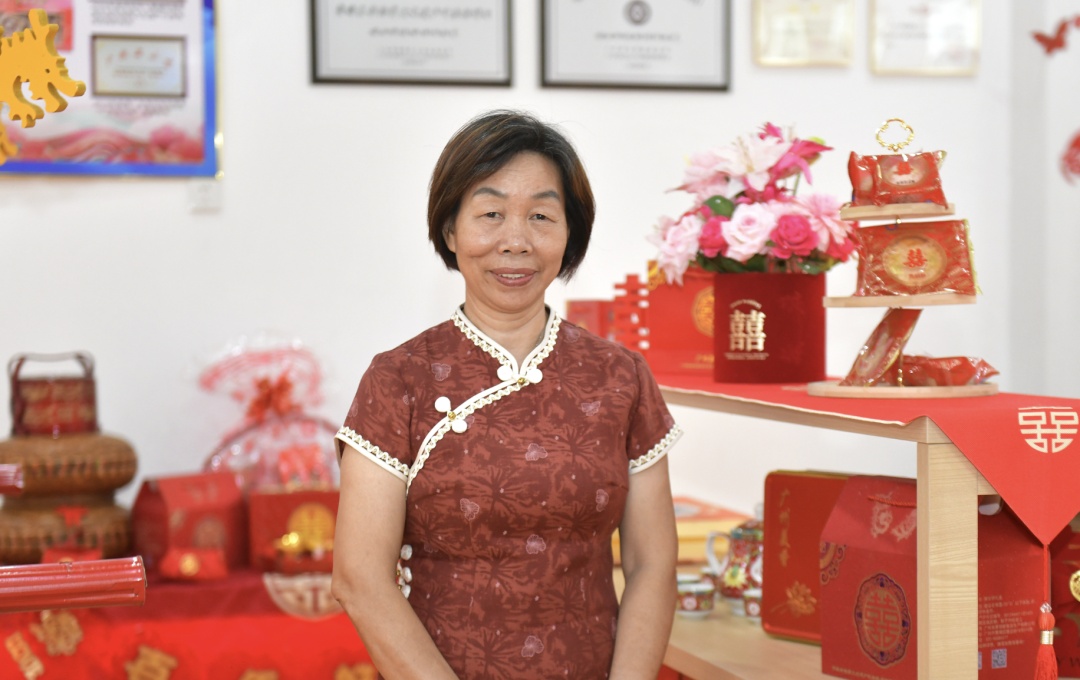 30 年只做一件事，广州阿姨的 32㎡饼店，藏着老广嫁娶的“幸福密码”