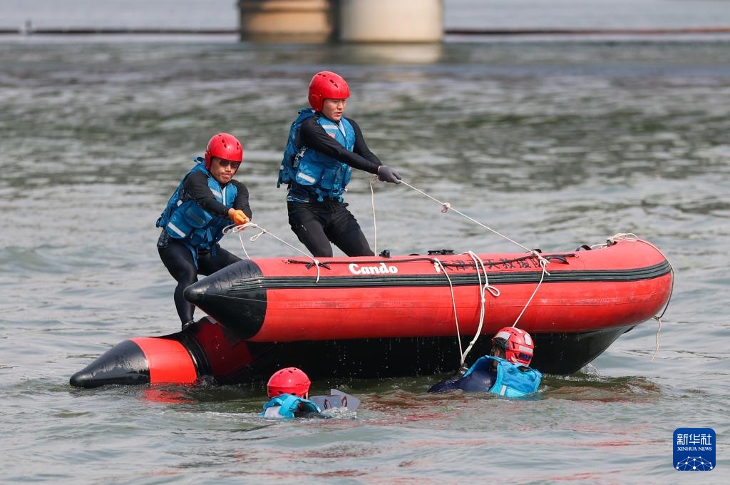 天津开展2025年防汛救援联合演练 天津开展2025年防汛救援联合演练
