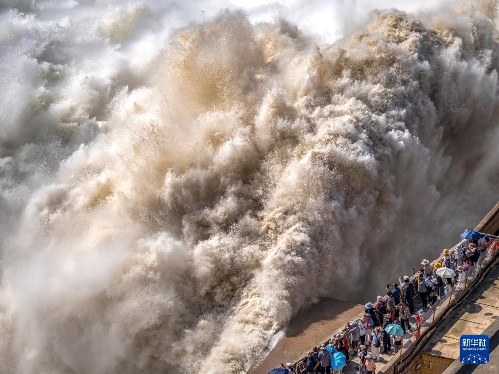 三门峡水利枢纽加大下泄流量 三门峡水利枢纽加大下泄流量