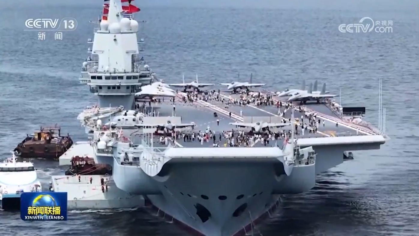 山东舰航母编队香港开放活动已吸引近两万人次参观 山东舰航母编队香港开放活动已吸引近两万人次参观