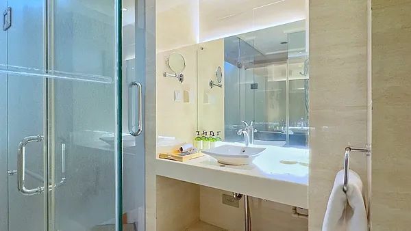 在酒店这样洗澡可能感染HPV病毒？有网友称中过招！公共场所请避免这样做