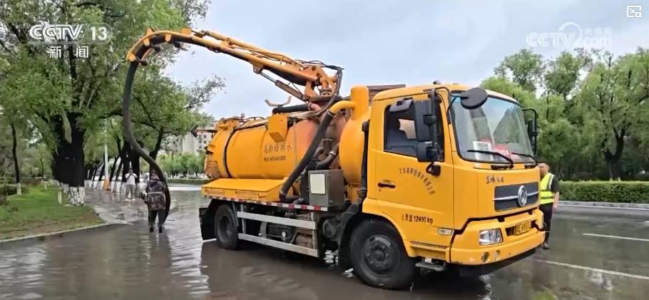 强降雨致多地河流超警:各方积极抢险救援 筑牢安全防线 强降雨致多地河流超警:各方积极抢险救援 筑牢安全防线