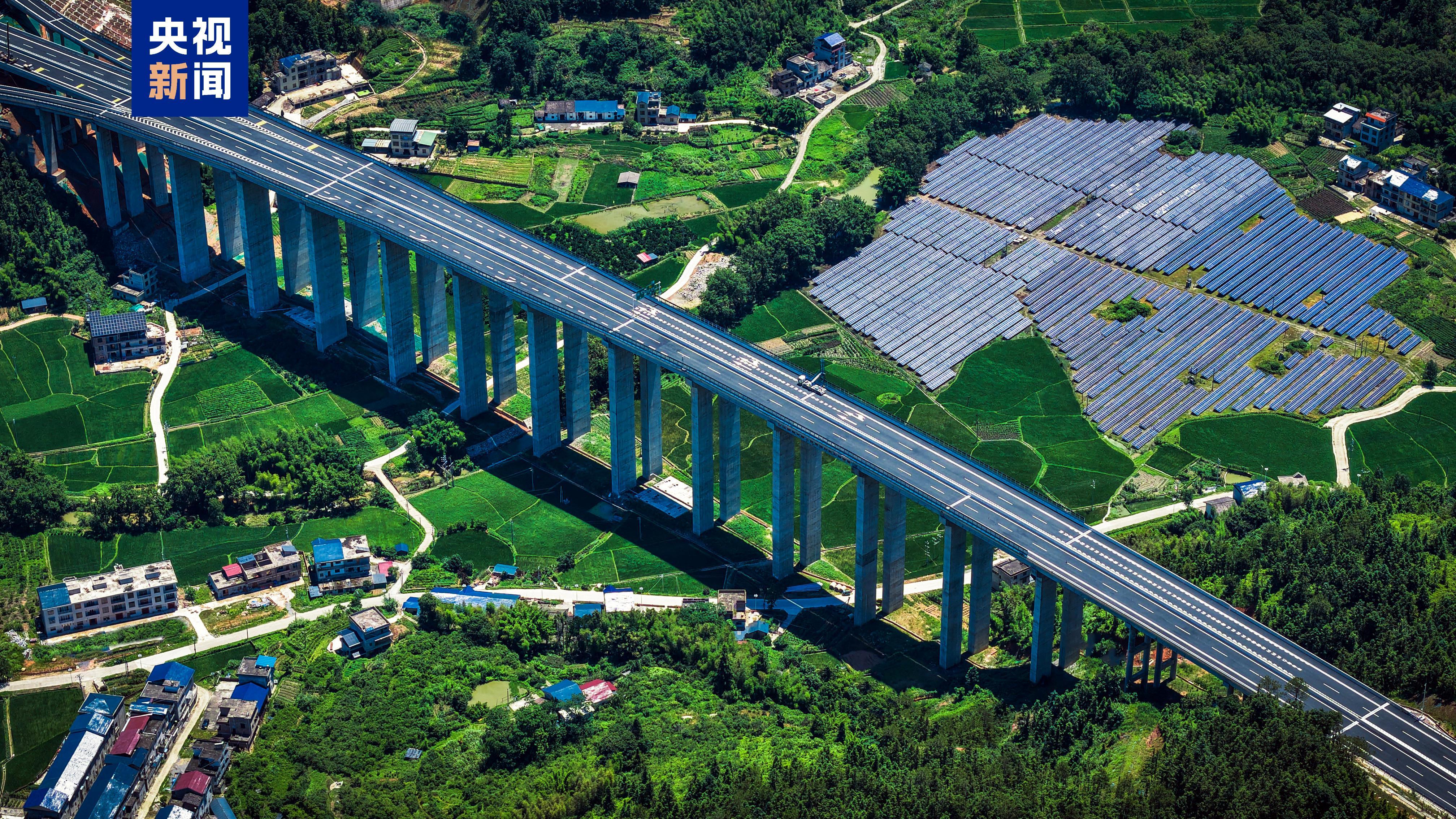 遂川至大余高速公路今日建成通车 遂川至大余高速公路今日建成通车