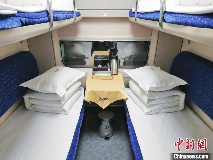 太原至深圳夕发朝至 山西首次开行动车组卧铺列车 太原至深圳夕发朝至 山西首次开行动车组卧铺列车