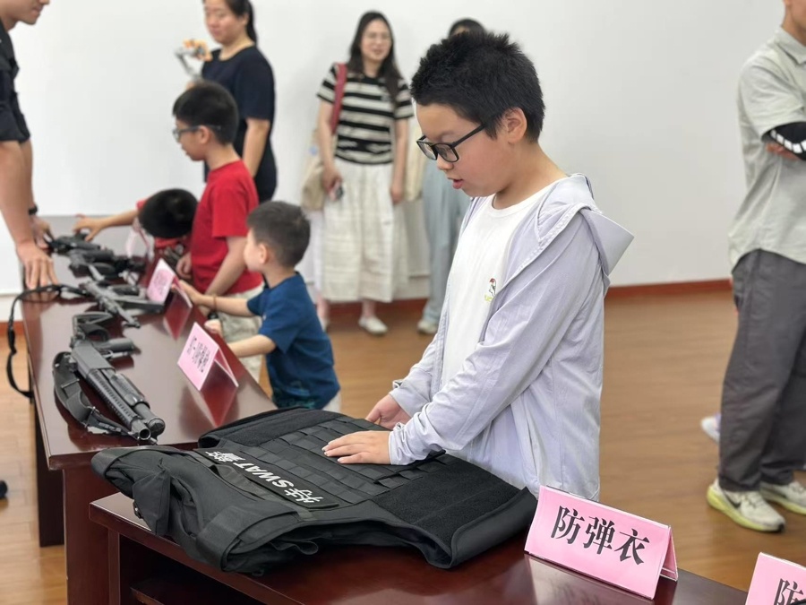 孩子夜晚出行怎样更安全?交警整理了这些干货 孩子夜晚出行怎样更安全?交警整理了这些干货