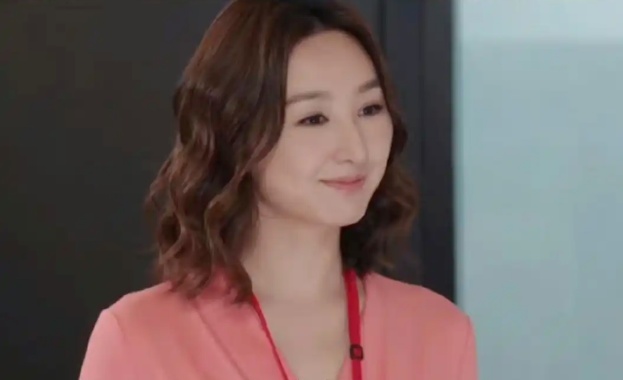 知名女演员自曝曾患精神疾病！《新闻女王》拍摄期间曾发病：很接近死亡的感觉
