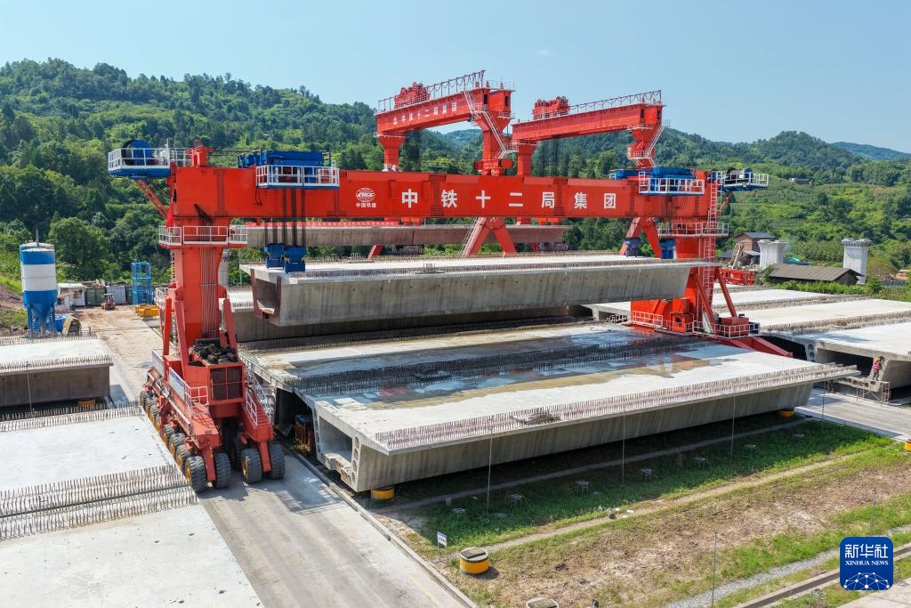 渝万高铁建设有序推进 渝万高铁建设有序推进